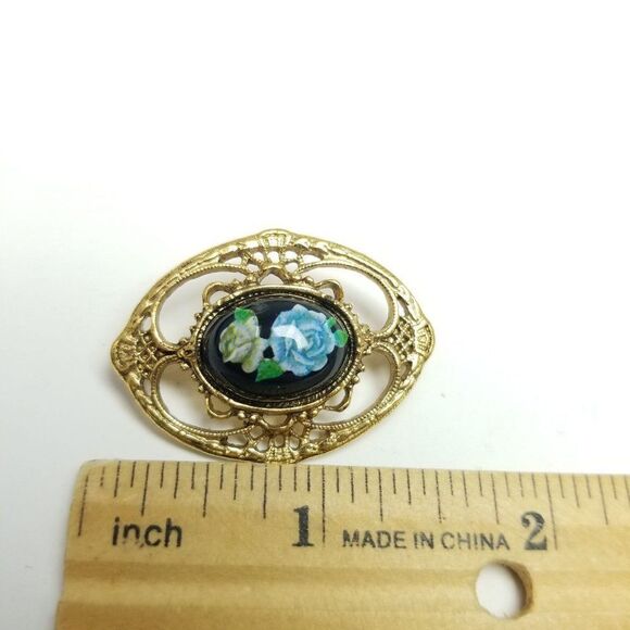 Vintage Gold Tone Filigree Brooch with Blue Rose Center, Cabochon, Retro Estate - Picture 5 of 6